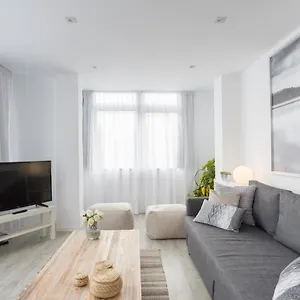 urbe10-angel-ganivet-2-bedrooms-apartment.es-andalucia.com/